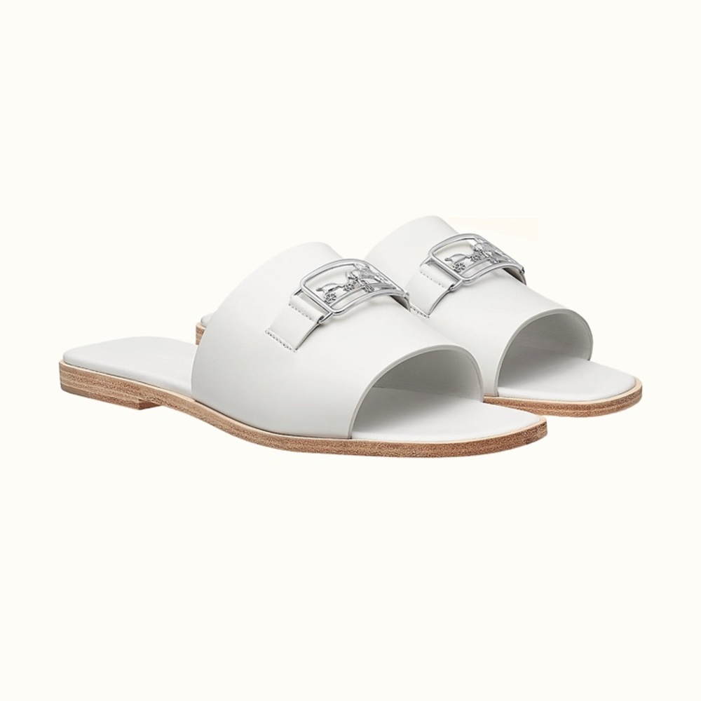 ❗️SOLD❗️Hermes Villa Calfskin women’s white sandals